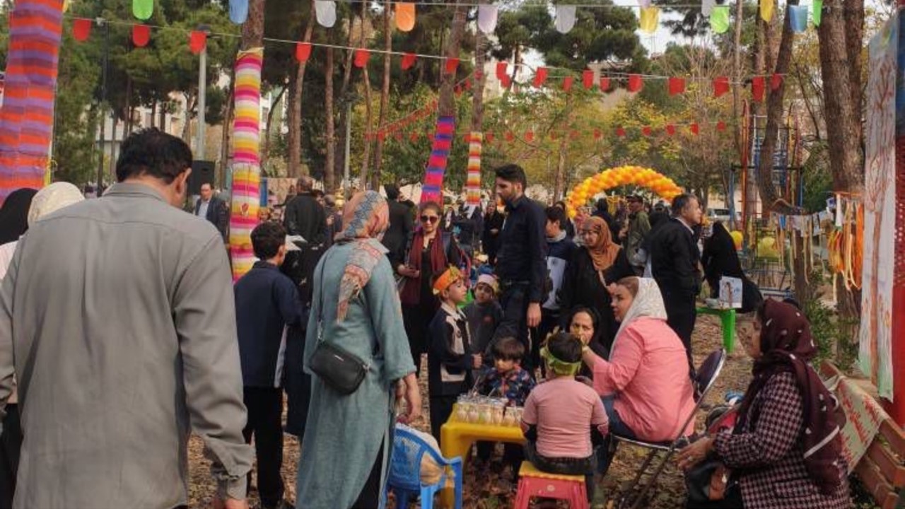 اعزام روانشناس به رویداد گذر پاییز در بوستان ستارخان توسط مرکز نوآوری ، استعدادیابی و توانمندسازی پرگار